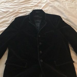 Men’s velvet blazer
